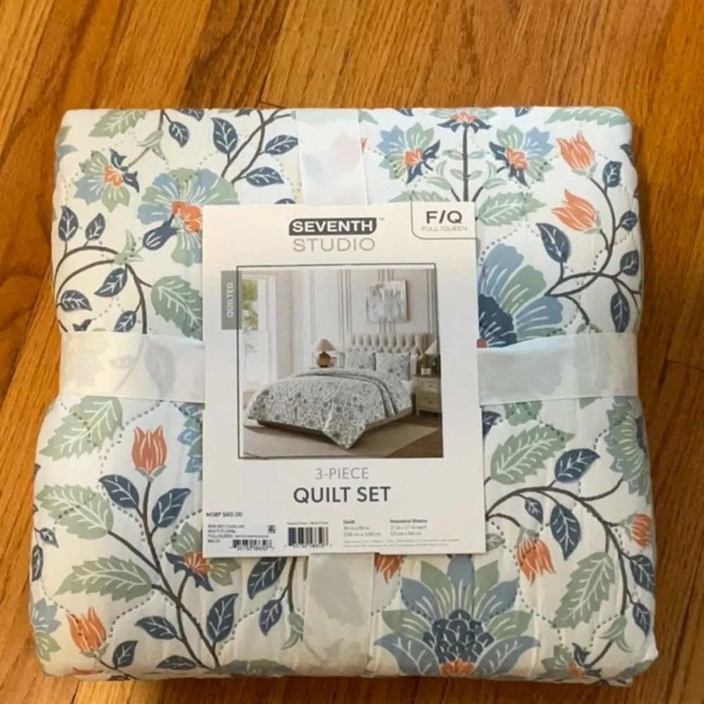 Floral Quilt Set - Multicolor